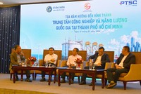 Các chuyên gia và doanh nghiệp cùng bàn thảo góp ý Đề án hình thành Trung tâm công nghiệp năng lượng quốc gia tại TP.HCM - Ảnh: Lê Anh 