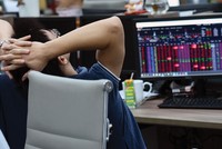 Nền margin cao đã khuếch đại biến động khi thị trường giảm sâu trong tháng 7