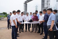 Phó Chủ tịch UBND TP. Hà Nội Trương Việt Dũng kiểm tra thực địa tại Dự án Khu công nghệ cao Sinh học Hà Nội.