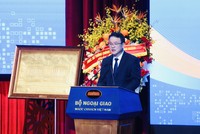 Thứ trưởng Bộ Tài chính Trần Quốc Phương phát biểu tại phiên họp. Ảnh: LV