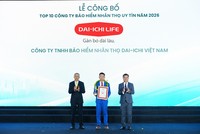 Ông Trần Đình Đông - Giám đốc Cấp cao Dịch vụ Bảo hiểm Dai-ichi Life Việt Nam nhận giải “Top 10 Công ty Bảo hiểm Nhân thọ uy tín 2026”