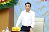 Giải quyết rốt ráo các khó khăn, vướng mắc trong lĩnh vực thuế và hải quan