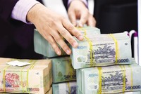Ngân hàng có dư địa bơm thêm 141.00 tỷ đồng ra nền kinh tế, lãi suất tiếp tục neo cao 