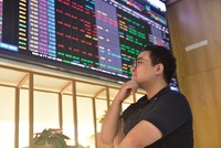 Thanh khoản thấp tiếp tục khiến tâm lý nhà đầu tư thận trọng