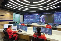 Nhiều nhà đầu tư đang đề xuất những dự án trung tâm dữ liệu quy mô lớn ở Việt Nam. Trong ảnh: Trung tâm dữ liệu của Singapore tại TP.HCM. Ảnh: Lê Toàn
