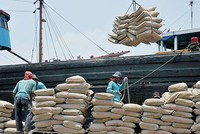 Xuất khẩu xi măng, clinker 7 tháng đầu năm thu về 840 triệu USD, tăng 12,9% so với cùng kỳ. 