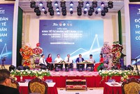 Nhiều địa phương đang chủ động tìm cách tháo gỡ điểm nghẽn, đồng hành cùng doanh nghiệp khai thác những dư địa tăng trưởng mới