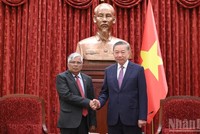 Tổng Bí thư, Chủ tịch nước Tô Lâm và Đại sứ Bangladesh Mohammad Lutfor Rahman. Ảnh: Đăng Khoa/BND.
