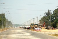 Quảng Ngãi đang tập trung tháo gỡ vướng mắc của các dự án, đẩy nhanh tiến độ thi công.