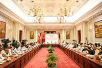 Toàn cảnh cuộc họp báo .