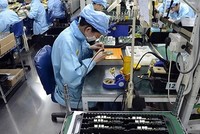 VEIA và Bộ Công thương được giao phối hợp lập cơ chế cảnh báo sớm cho ngành điện tử xuất khẩu. 
