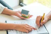 Một trong những nội dung đáng chú ý là mở rộng nhóm hợp đồng kinh doanh bất động sản được phép chuyển nhượng.