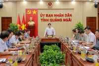 Lãnh đạo UBND tỉnh Quảng Ngãi trao đổi về tiến độ, tình hình tháo gỡ khó khăn, vướng mắc cho các dự án tồn đọng, kéo dài trên địa bàn tỉnh vào chiều 6/10.