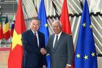 Chủ tịch Hội đồng Châu Âu Antonio Costa chủ trì lễ đón Tổng Bí thư, Chủ tịch nước Tô Lâm. (Ảnh: Thống Nhất/TTXVN)