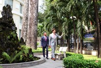 Thủ tướng Canada Justin Trudeau thăm và đánh cồng tại HOSE