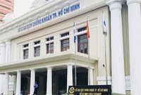 Cùng ngày vận hành hệ thống KRX, HOSE có giao diện website mới