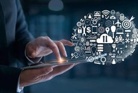 Doanh nghiệp tăng tốc chuyển đổi số để cứu mình