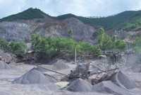 Khai thác đá tại Antraco 