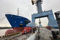 Nhập khẩu nhựa đường qua cảng Đoạn Xá