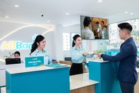 ABBank vừa được Ngân hàng Nhà nước chấp thuận tăng vốn điều lệ thêm tối đa 10.765 tỷ đồng. 