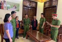 Cơ quan Cảnh sát điều tra, Công an tỉnh Sơn La thi hành Quyết định khởi tố vụ án, khởi tố bị can và Lệnh bắt tạm giam đối với Bùi Mạnh Hùng