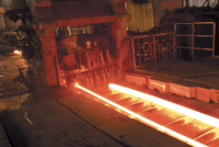 Gang thép Thái Nguyên (TIS) tăng lỗ sau kiểm toán, bị nghi ngờ khả năng hoạt động liên tục 