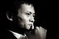 Jack Ma, tỷ phú công nghệ, cây đại thụ ngành công nghiệp Internet tại Trung Quốc, được các tạp chí uy tín như Forbes, Financial Times lẫn cộng đồng công nghệ đánh giá cao - Ảnh: VulcanPost