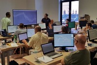 Khối ngoại bán ròng mạnh HSG phiên 15/6