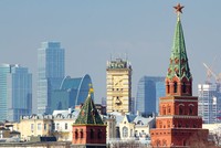 Kỳ lạ: Ngược dòng căng thẳng Ukraine, tiền vẫn chảy vào Nga ầm ầm