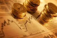 Cổ phiếu toàn cầu lao dốc thúc vàng tăng trở lại