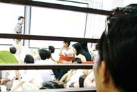 Thông tin từ bên ngoài thường ảnh hưởng lớn tới tâm lý của nhà đầu tư.