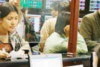 Thị phần cung cấp dịch vụ môi giới hầu như chỉ tập trung vào những công ty có uy tín như: SSI, BVSC, VCBS, BSC...