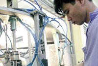 Đầu tư tài chính hàm chứa rủi ro cao cho doanh nghiệp không chuyên.