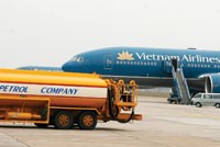 Dịch vụ hàng không: Bao giờ phá thế độc quyền?
