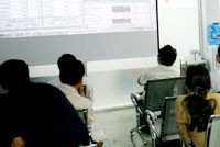 Nhiều NĐT đã tìm đến vàng như một cứu cánh.