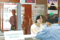 Các luồng tiền gửi từ tổ chức nước ngoài vào Việt Nam chủ yếu tìm tới các NHTM nhà nước.