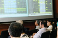 Có một lượng tiền khá lớn trong dân cư đang xem xét đến TTCK.