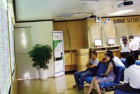 Điều kỳ diệu đã xảy ra hơi quá tình cờ vì những nguy cơ đe dọa sức khỏe của thị trường vẫn còn trước mắt