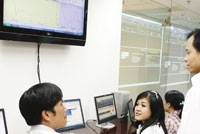 Nhà đầu tư trên sàn giao dịch vàng.
