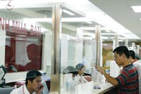 Cả giới phân tích và nhiều nhà đầu tư hoàn toàn bị lúng túng, bất ngờ trước việc ngã nhào của thị trường trong suốt tuần qua.