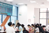 Tại Ngân hàng An Bình, lãi suất cho vay thấp nhất là 1,15%/tháng (13,75%/năm), cao nhất 15%/năm.