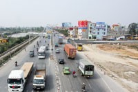 Hệ thống đường giao thông và nguồn cung cấp điện là những nhu cầu hạ tầng cấp thiết đối với DN.