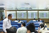 Nhà đầu tư “lướt sóng” hoan hỉ với khoản lời 10 - 30% trong đợt thị trường tăng giá vừa qua.