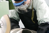 Tính gia công trong nhiều mặt hàng xuất khẩu của Việt Nam còn quá lớn.