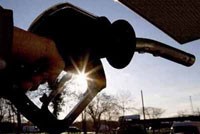 Giá dầu giảm xuống 65 USD/thùng vào đầu 2010?