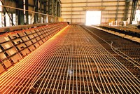 Cổ phiếu thép có “ăn theo” sóng ngành?