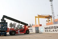 Nhập siêu 4 tháng đầu năm đạt khoảng 4,65 tỷ USD