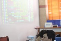 Các cổ phiếu có tính chất cơ bản tốt vẫn thực sự hấp dẫn NĐT - Ảnh minh họa: Hoài Nam