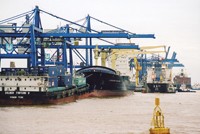 9 tháng đầu năm, kim ngạch xuất khẩu của cả nước tăng 9,7 tỷ USD.