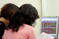 Sai khác quá lớn về hạng của các doanh nghiệp niêm yết khiến nhiều nhà đầu tư băn khoăn - Ảnh minh họa: Hoài Nam